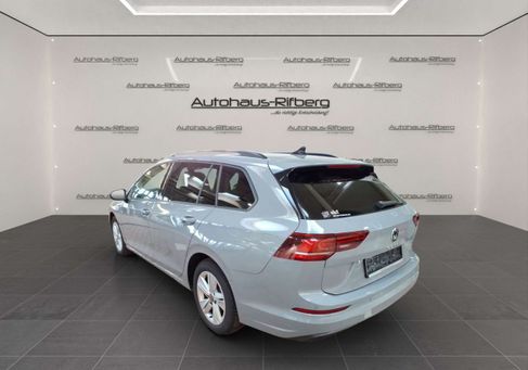 Volkswagen Golf, 2024