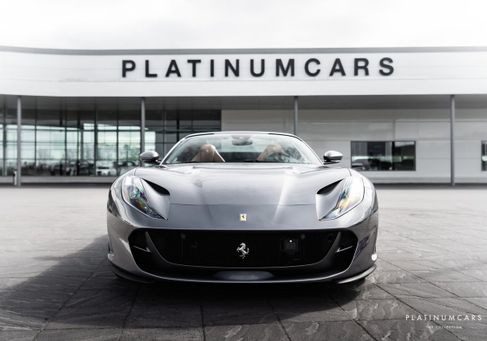 Ferrari 812, 2020
