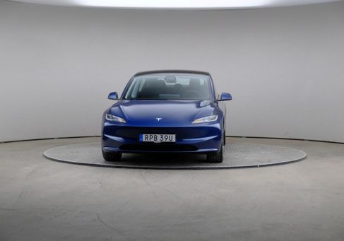 Tesla Model 3, 2025 3