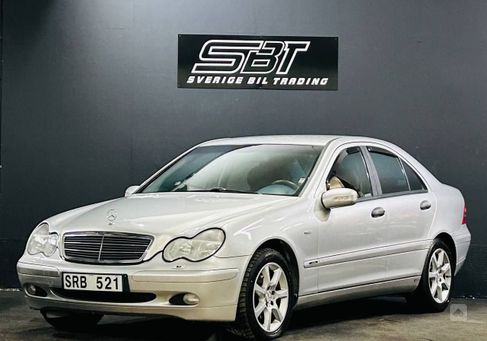 Mercedes-Benz C 200, 2002