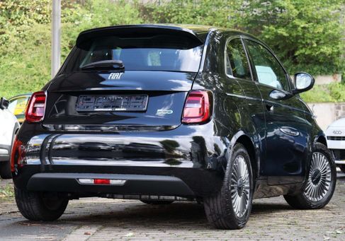 Fiat 500, 2024