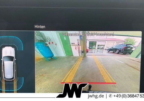 Mercedes-Benz E 300, 2022 3