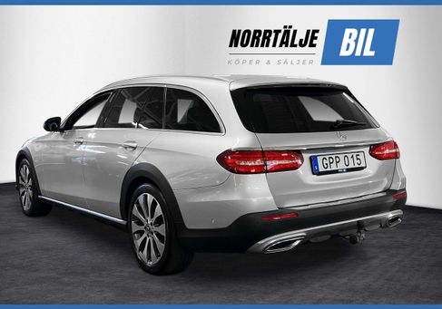 Mercedes-Benz E 220, 2018 3