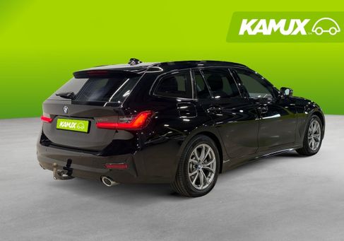 BMW 330, 2021 3