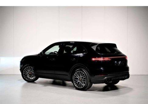 Porsche Cayenne, 2020