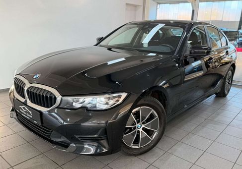 BMW 318, 2022