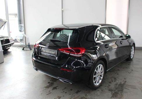 Mercedes-Benz A 200, 2020 3