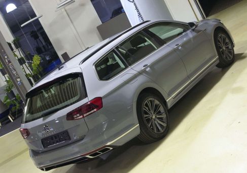 Volkswagen Passat Variant, 2024 3