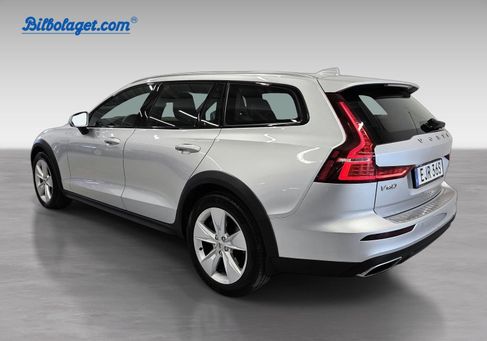 Volvo V60 Cross Country, 2019