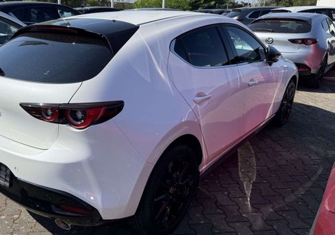 Mazda 3, 2023 3