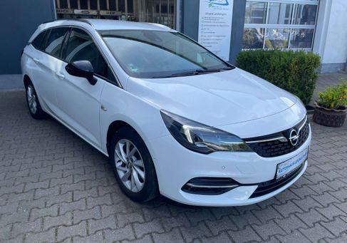 Opel Astra, 2022