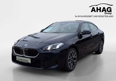 BMW 220, 2025