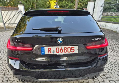 BMW 330, 2021