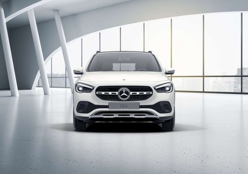 Mercedes-Benz GLA 180, 2022