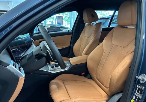 BMW 330, 2026 3