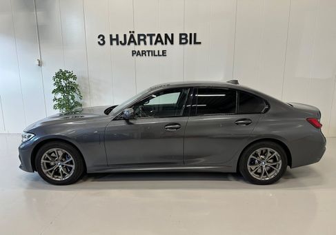 BMW 330, 2021
