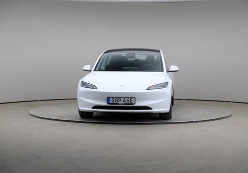 Tesla Model 3, 2024