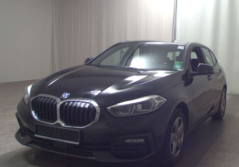 BMW 118, 2022 2