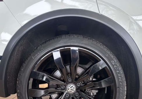 Volkswagen Tiguan, 2020