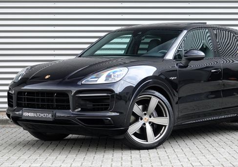 Porsche Cayenne, 2021