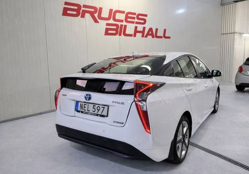 Toyota Prius, 2016