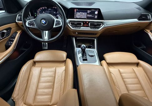 BMW 330, 2021 3
