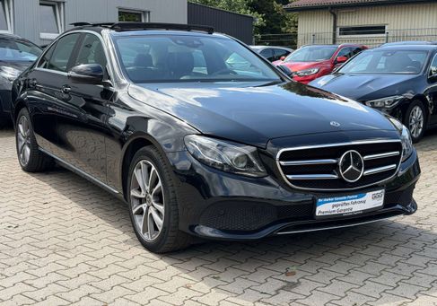 Mercedes-Benz E 300, 2019 3