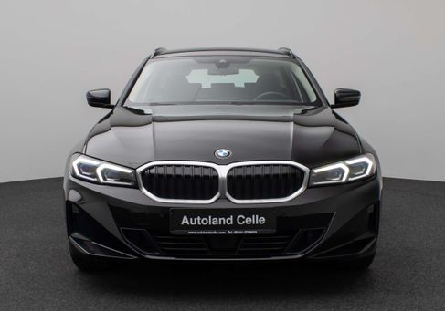 BMW 320, 2022