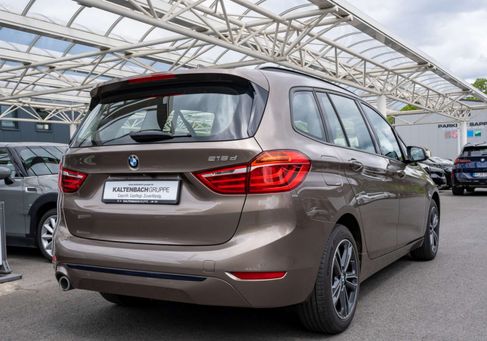 BMW 216, 2019