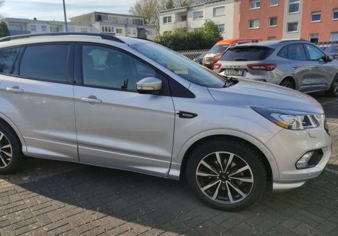 Ford Kuga, 2019