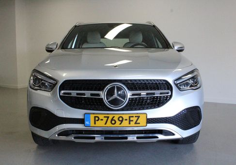 Mercedes-Benz GLA 250, 2022 3