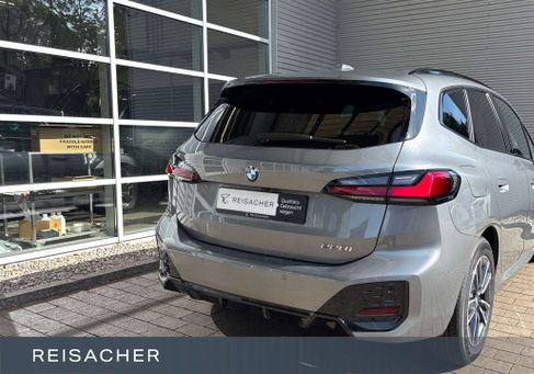 BMW 220, 2025 2