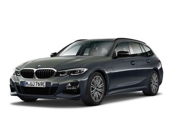 BMW 330, 2022