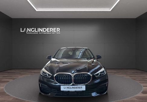 BMW 118, 2023