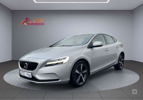 Volvo V40, 2017