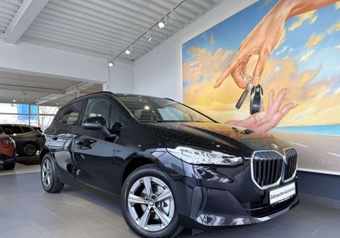 BMW 220, 2025