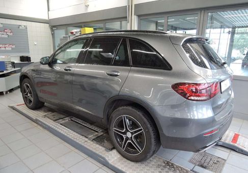 Mercedes-Benz GLC 300, 2022