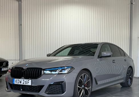 BMW M550, 2021