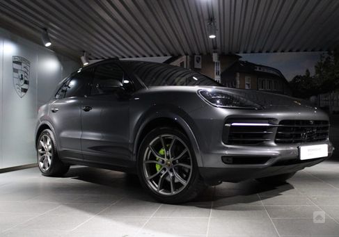 Porsche Cayenne, 2021