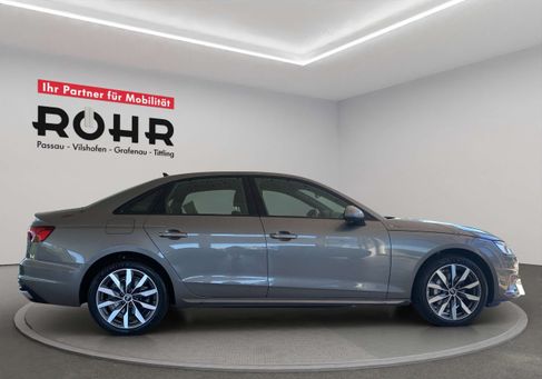 Audi A4, 2022