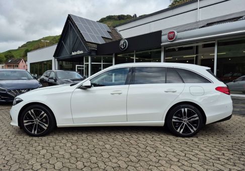 Mercedes-Benz C 300, 2022 2
