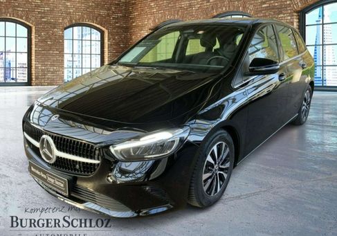 Mercedes-Benz B 180, 2023