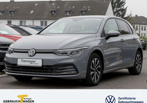 Volkswagen Golf, 2022