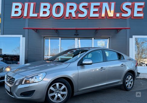 Volvo S60, 2011