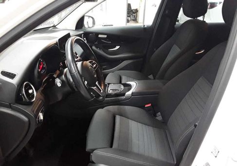 Mercedes-Benz GLC 200, 2020