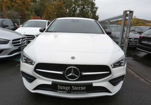 Mercedes-Benz CLA 250, 2022