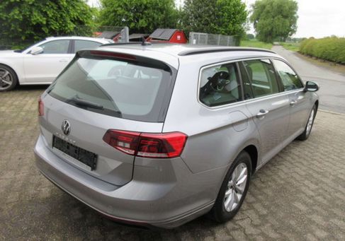Volkswagen Passat Variant, 2022 3