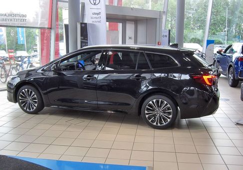Toyota Corolla, 2025 3