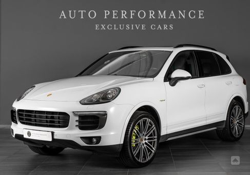 Porsche Cayenne, 2015