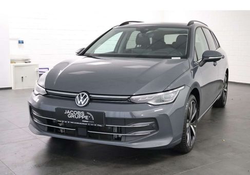 Volkswagen Golf, 2024